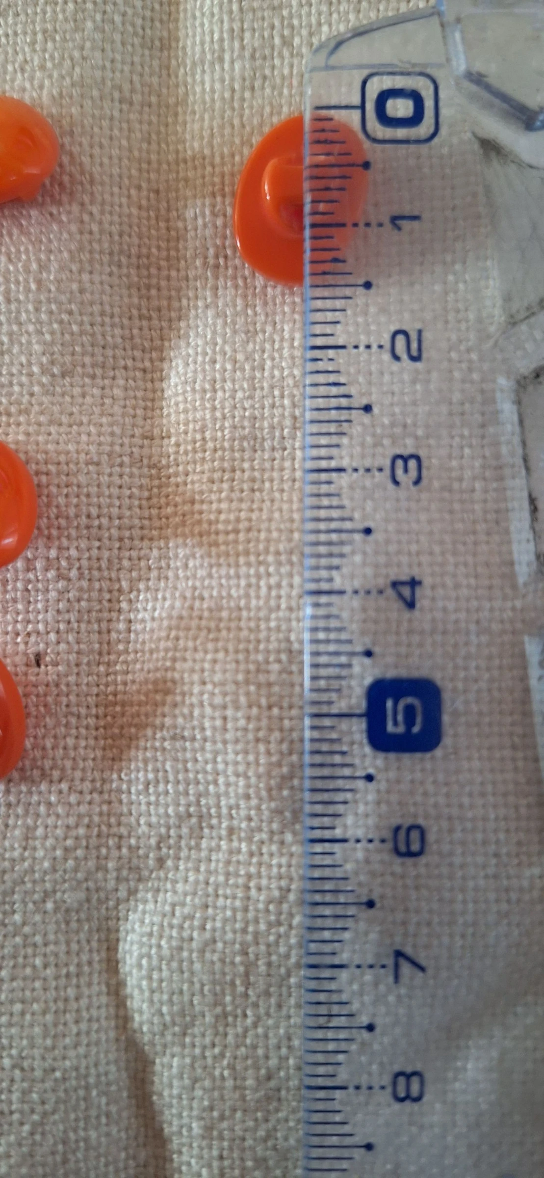 10 boutons 15 mm à coudre en résine à pied 